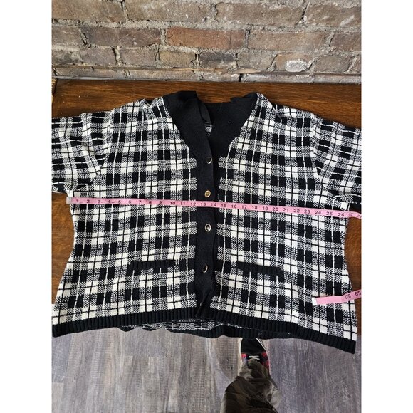 Lane Bryant Designs Black & White Geometric Cardigan V-Neck Sweater Size 22/24 - Picture 4 of 7